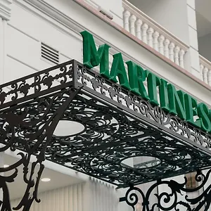 Martiness Hotel
